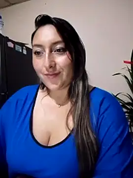 Valeria montana  online show from December 2025 11:43:01 PM