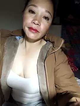Y-eahi online show from December 2025 09:55:01 PM