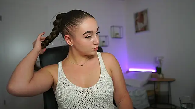 amy lure online show from December 2025 02:15:01 PM