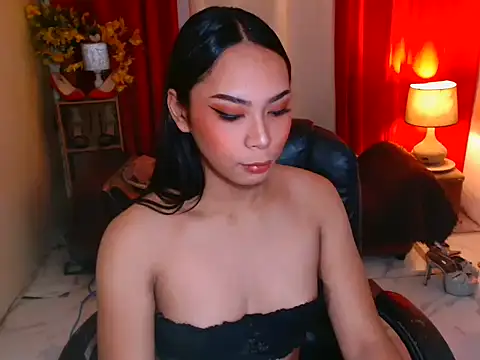 Snapshot of kylieEmparado chatting on May 2026 12:41:01 AM kylieEmparado online show from May 2026 12:41:01 AM