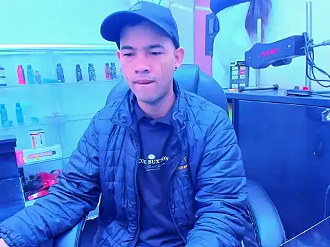 SweeXioji online show from January 2026 12:18:01 PM