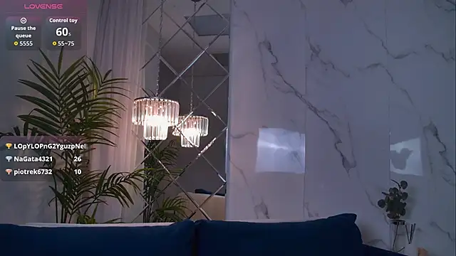 LisaDeviss online show from January 2026 09:57:01 AM