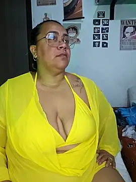 Snapshot of vicky-duarte chatting on May 2026 10:15:01 PM vicky-duarte online show from May 2026 10:15:01 PM