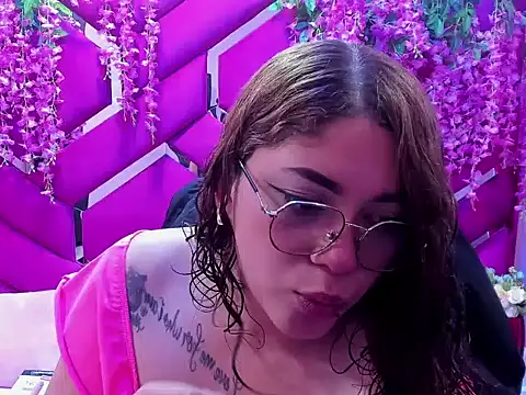 violeta mon online show from December 2025 11:52:02 AM