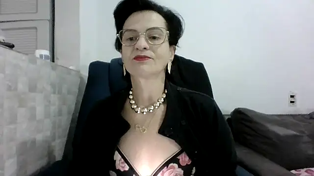Snapshot of Luna-Hot0802 chatting on June 2026 02:04:02 PM Luna-Hot0802 online show from June 2026 02:04:02 PM