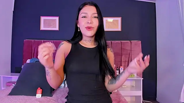 Snapshot of GabyyCute_ chatting on February 2026 12:00:02 AM GabyyCute online show from February 2026 12:00:02 AM