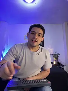 williamsmiiths16 online show from March 2026 01:00:01 PM