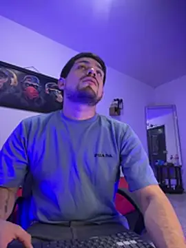 Snapshot of williamsmiiths16 chatting on July 2026 11:54:01 PM williamsmiiths16 online show from July 2026 11:54:01 PM