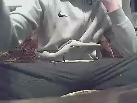 Snapshot of SweetCock40 chatting on December 2025 04:00:02 AM SweetCock40 online show from December 2025 04:00:02 AM