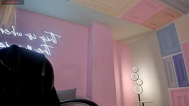 MadisonKane online show from March 2026 11:27:01 AM