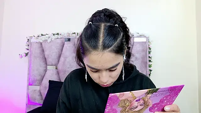 iris and damian online show from February 2026 05:22:02 PM