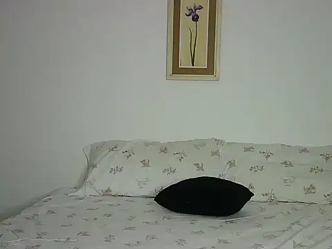 katerinepol online show from December 2025 02:06:02 AM