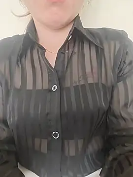 Snapshot of Baby-Linh chatting on June 2026 05:16:02 AM Baby-Linh online show from June 2026 05:16:02 AM