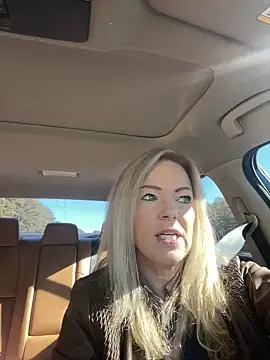 Snapshot of sinfulsara chatting on December 2025 05:51:02 PM sinfulsara online show from December 2025 05:51:02 PM