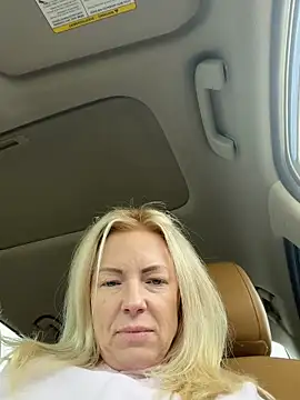 Snapshot of sinfulsara chatting on February 2026 03:46:01 PM sinfulsara online show from February 2026 03:46:01 PM