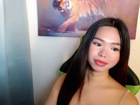 voganmarie online show from April 2026 02:01:01 AM