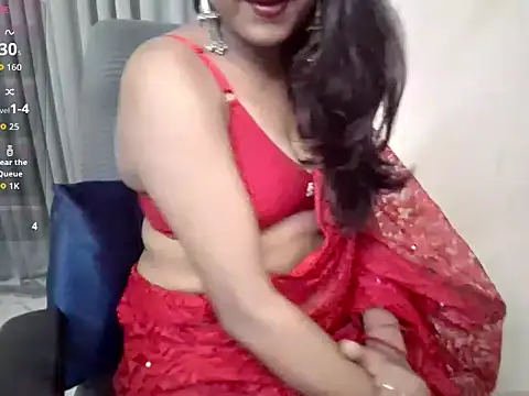 Snapshot of Spit_queenC_for_you chatting on April 2026 09:01:02 AM Spit queenC for you online show from April 2026 09:01:02 AM