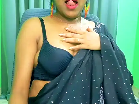 Snapshot of Spit_queenC_for_you chatting on June 2026 01:00:02 PM Spit queenC for you online show from June 2026 01:00:02 PM