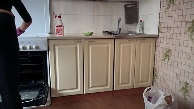 Snapshot of MALVINA0077 chatting on February 2026 11:27:01 AM MALVINA0077 online show from February 2026 11:27:01 AM