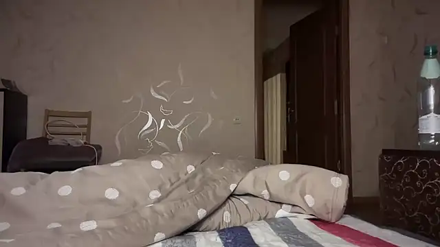 Snapshot of MALVINA0077 chatting on February 2026 09:44:01 PM MALVINA0077 online show from February 2026 09:44:01 PM