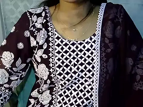 Shab M online show from February 2026 05:02:02 PM