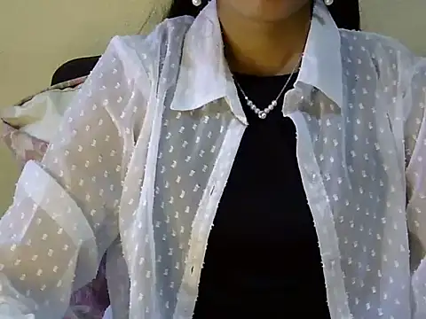 Snapshot of Shab_M chatting on May 2026 05:24:01 AM Shab M online show from May 2026 05:24:01 AM