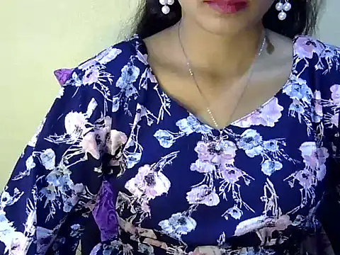 Snapshot of Shab_M chatting on May 2026 06:21:03 AM Shab M online show from May 2026 06:21:03 AM