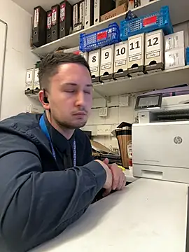 dirtyanal23 online show from March 2026 07:17:02 PM