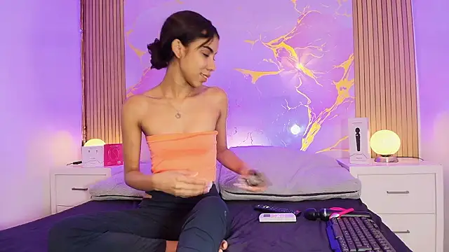 BellaHarpeer online show from February 2026 02:59:02 PM