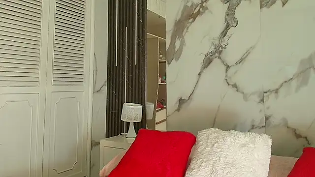 BellaHarpeer online show from April 2026 07:31:02 PM