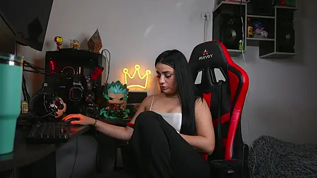 Snapshot of Juliethassmith3 chatting on January 2026 03:34:01 AM Juliethassmith3 online show from January 2026 03:34:01 AM