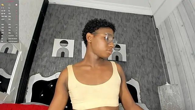 teylor lovee online show from April 2026 08:06:02 PM