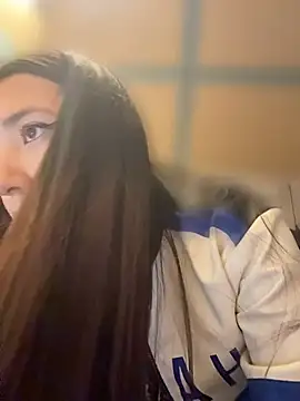 Alix Rousses21 online show from April 2026 06:11:02 AM