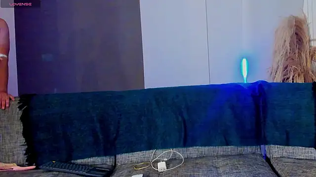 Snapshot of AllyBloom chatting on February 2026 12:45:02 AM AllyBloom online show from February 2026 12:45:02 AM