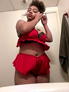 Snapshot of leilXx234 chatting on December 2025 07:06:02 AM leilXx234 online show from December 2025 07:06:02 AM