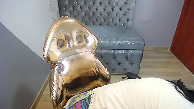 eva smit t online show from February 2026 02:26:01 AM