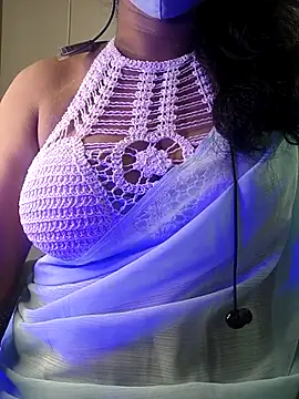 Snapshot of Preeti345 chatting on July 2026 07:15:02 AM Preeti345 online show from July 2026 07:15:02 AM