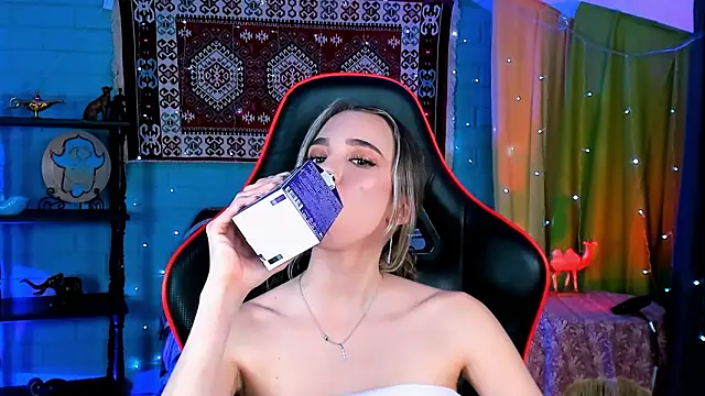 KimPorins online show from March 2026 12:28:01 PM