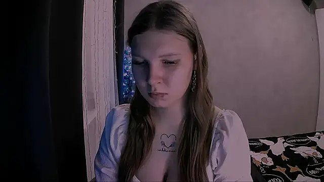 nelli lux  online show from January 2026 01:46:01 PM