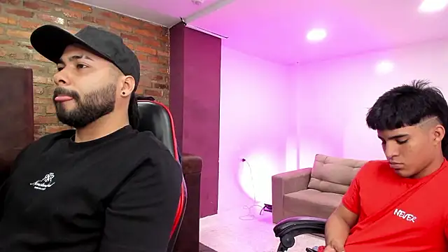 HotThreesoome online show from February 2026 12:24:01 PM