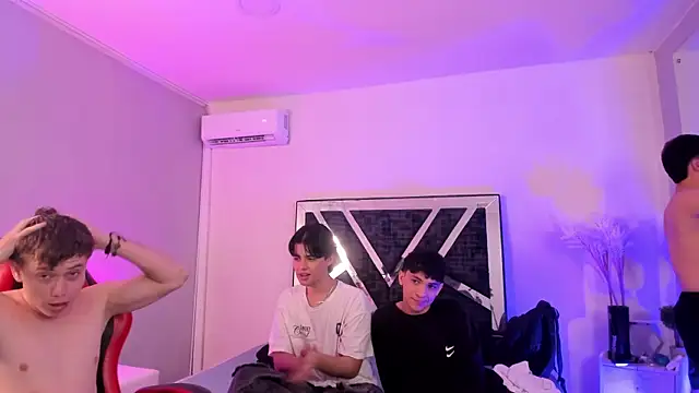 HotThreesoome online show from April 2026 02:51:01 AM