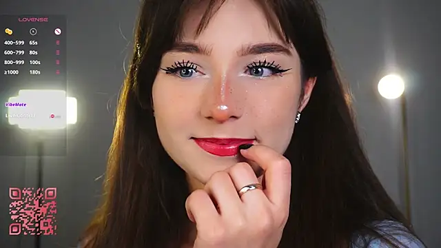 Snapshot of Lanenger chatting on February 2026 10:17:01 PM Lanenger online show from February 2026 10:17:01 PM