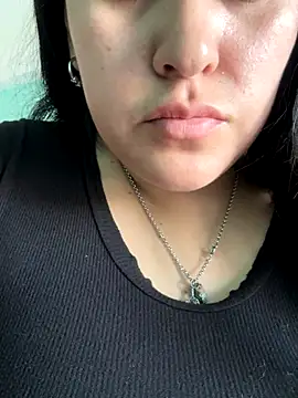 Snapshot of Angidomme chatting on December 2025 04:59:02 PM Angidomme online show from December 2025 04:59:02 PM