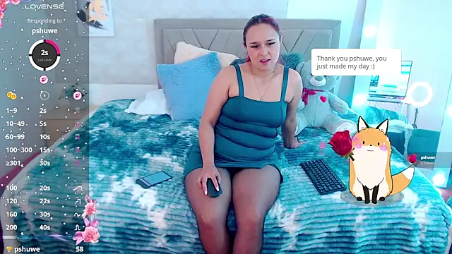 Snapshot of anya_pink chatting on January 2026 01:05:01 PM anya pink online show from January 2026 01:05:01 PM