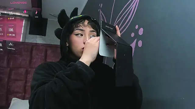 Kiara Fox   online show from February 2026 08:38:01 PM