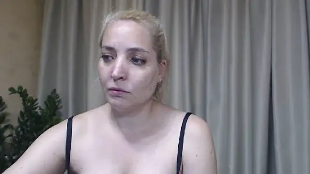 Snapshot of sweetpussy chatting on July 2026 03:18:02 PM sweetpussy online show from July 2026 03:18:02 PM