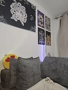 Snapshot of little__ammy chatting on June 2026 11:40:01 PM little ammy online show from June 2026 11:40:01 PM