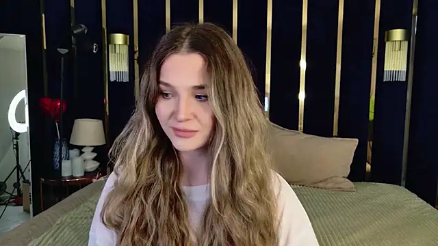 Lina Sinerz online show from April 2026 08:50:01 PM