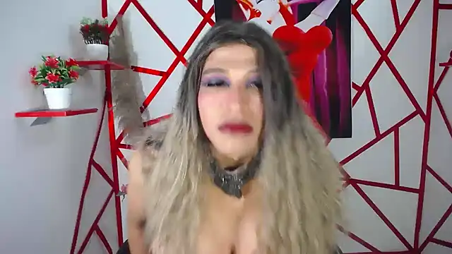 elianna monroe online show from December 2025 05:20:01 PM