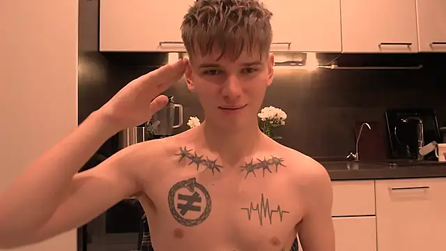 Fredd Xanders online show from December 2025 03:30:02 PM